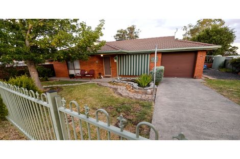 Property photo of 74 Blaxland Way Westdale NSW 2340