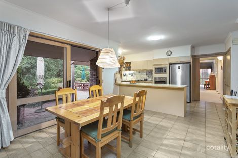 Property photo of 5 Lyndal Close Doncaster East VIC 3109