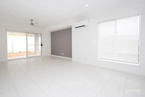 Property photo of 47 Creekwood Circuit Spring Mountain QLD 4300