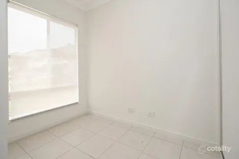 Property photo of 47 Creekwood Circuit Spring Mountain QLD 4300