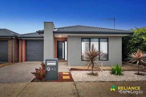 Property photo of 42 Everholme Drive Truganina VIC 3029