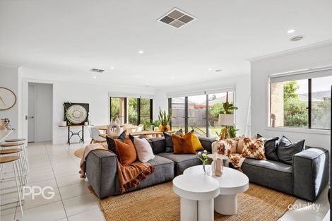 Property photo of 22 Triton Circuit Point Lonsdale VIC 3225