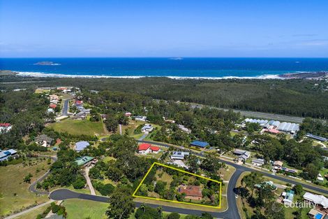 Property photo of 4 Azure Avenue Emerald Beach NSW 2456