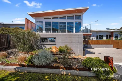 219 Best St, Devonport, TAS 7310
