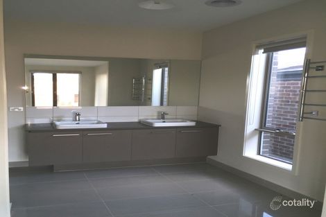 Property photo of 9 Positano Grove Greenvale VIC 3059