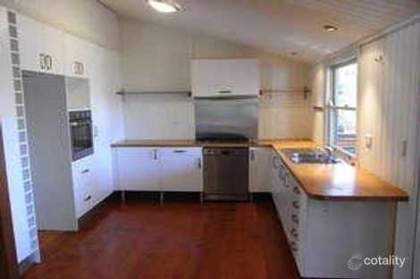 Property photo of 46 Palm Avenue Shorncliffe QLD 4017