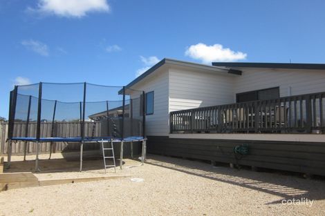 Property photo of 15 Lomandra Drive Cowes VIC 3922