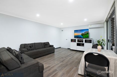 Property photo of 3/1-2 Harvey Place Toongabbie NSW 2146