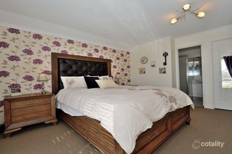 Property photo of 15 Woile Way Byford WA 6122