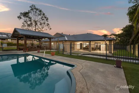 Property photo of 41 Gippsland Circuit Forest Lake QLD 4078