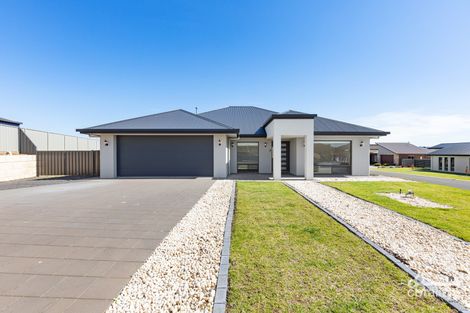 10 Oakmont Ct, Worrolong, SA 5291