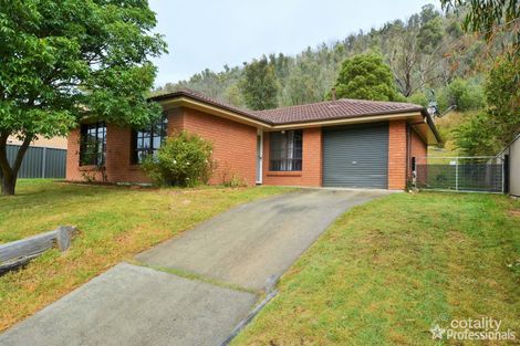 Property photo of 98 Macaulay Street Morts Estate NSW 2790