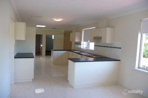 618 Morley Dr, Morley, WA 6062