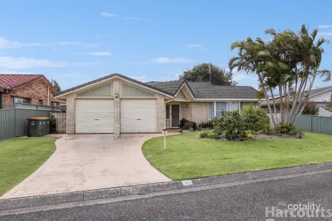 Property photo of 3 Greenway Close South West Rocks NSW 2431