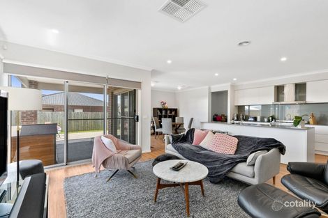 Property photo of 11 Wynn Avenue Armstrong Creek VIC 3217
