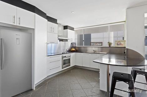 Property photo of 5/32 Powell Crescent Coolangatta QLD 4225