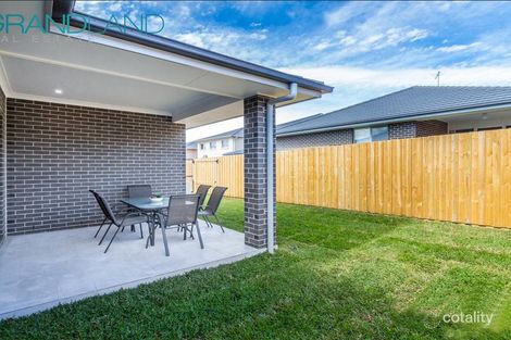 Property photo of 32 Sammarah Road Edmondson Park NSW 2174
