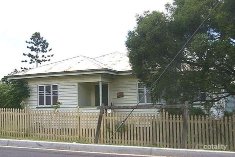 18 Blackstone Rd, Newtown, QLD 4305