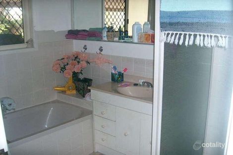 Property photo of 4 Cliveden Avenue Point Vernon QLD 4655