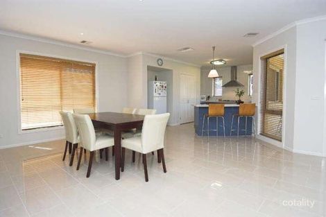 Property photo of 25 Redmond Court Bundoora VIC 3083