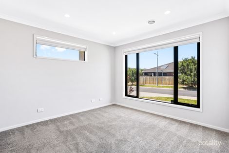 Property photo of 4 Nari Place Werribee VIC 3030