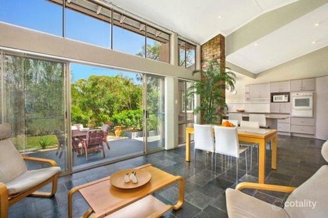 Property photo of 4 Portland Close Illawong NSW 2234