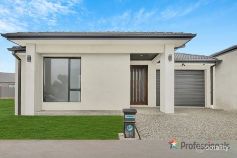 Property photo of 29 Darwinia Drive Mickleham VIC 3064