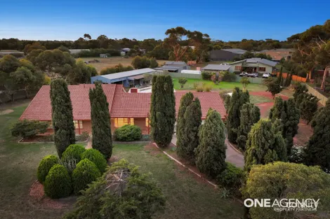 Property photo of 32 Bindowan Drive Hoppers Crossing VIC 3029