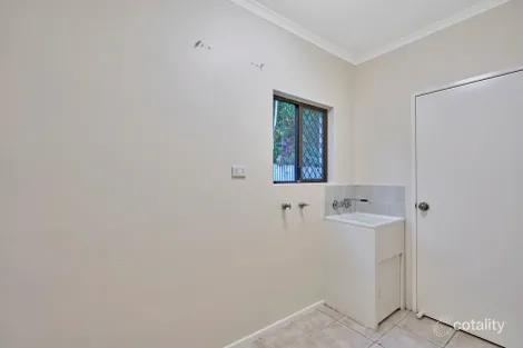 Property photo of 7 Garland Close Kanimbla QLD 4870