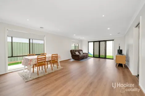 Property photo of 17 Rathgar Mews Wyndham Vale VIC 3024