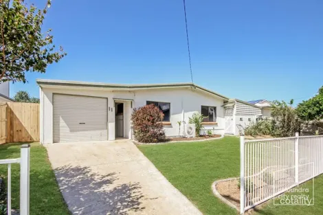 11 Narambi St, Warana, QLD 4575