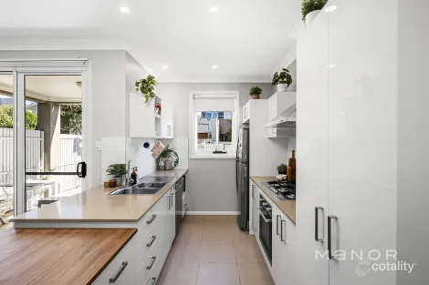 Property photo of 10 Jumbuck Lane Rouse Hill NSW 2155