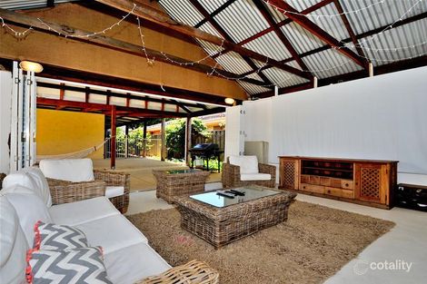 6 Mineral Pl, Forrestfield, WA 6058