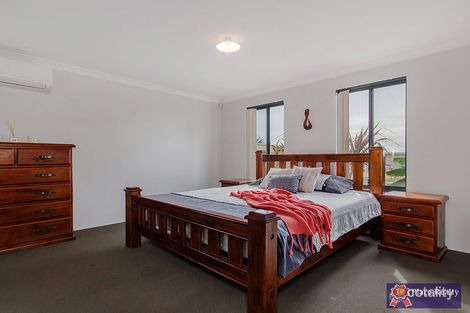 Property photo of 76 Highcliffe Circle Lakelands WA 6180