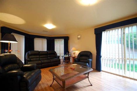 Property photo of 2 Hillside Court Aberfoyle Park SA 5159