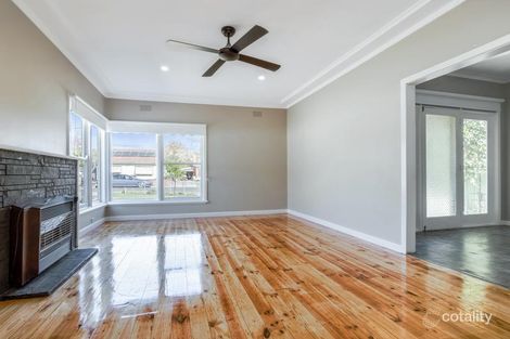 Property photo of 12 Derna Court Golden Square VIC 3555