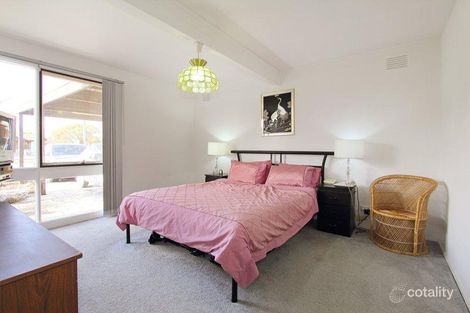 Property photo of 10 Waddington Crescent Springvale South VIC 3172