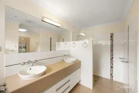Property photo of 1 Phoenix Place Telina QLD 4680