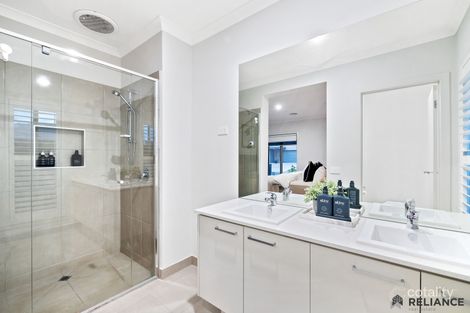 Property photo of 28 Thurston Avenue Tarneit VIC 3029