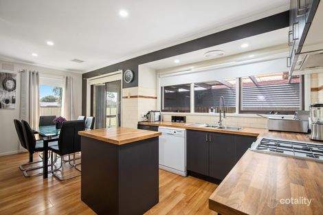 Property photo of 8 Topaz Avenue Wyndham Vale VIC 3024