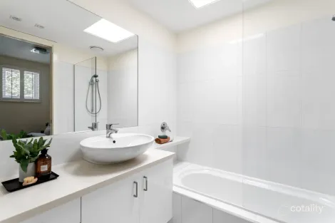 Property photo of 3/1141 Hoddle Street East Melbourne VIC 3002