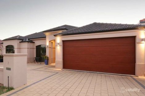 Property photo of 7 Amalfi Crest Yangebup WA 6164