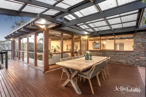 Property photo of 8 Jelbart Court Eltham VIC 3095