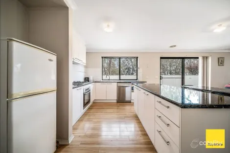 Property photo of 38 Elandra Drive Ascot VIC 3551