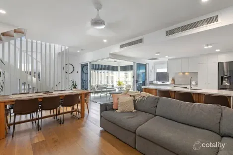 Property photo of 8/39 Palm Beach Avenue Palm Beach QLD 4221