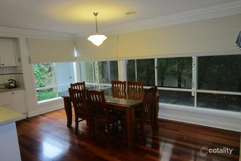 Property photo of 13 Cuthbert Drive Hillside VIC 3037