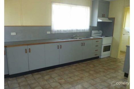 Property photo of 38 Wey Blackwater QLD 4717