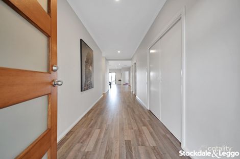 Property photo of 26 Rhode Island Close Point Cook VIC 3030