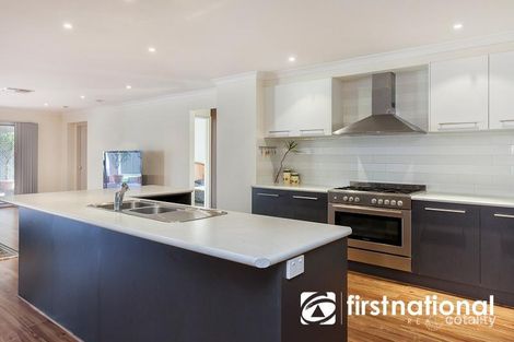 Property photo of 8 Streeton Court Pakenham VIC 3810
