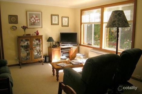 Property photo of 2/3 Quiggins Grove Ulverstone TAS 7315